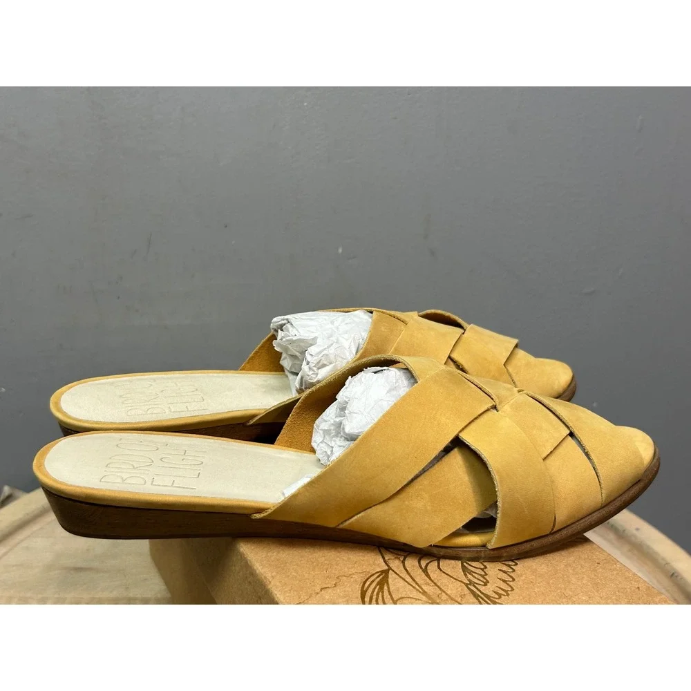 Bird of Flight Philo Saffron Yellow Leather Woven Wedge Sandals Womens 10 Anthro
